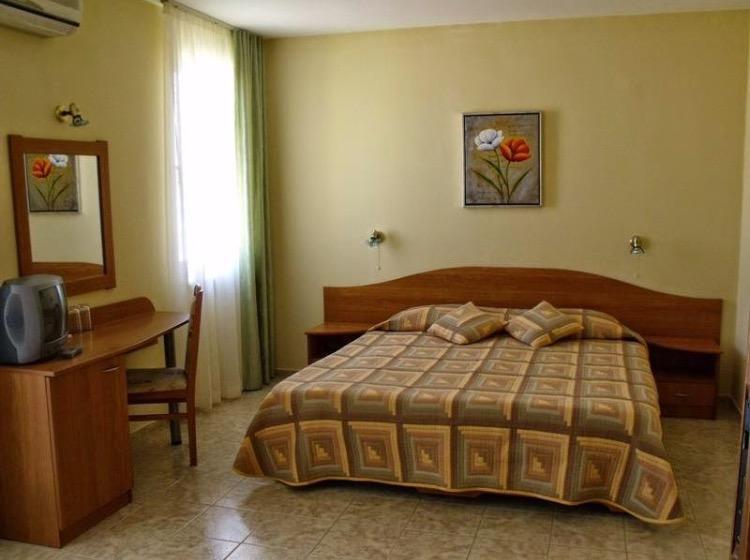 Family Hotel Selena Nessebar Exterior foto